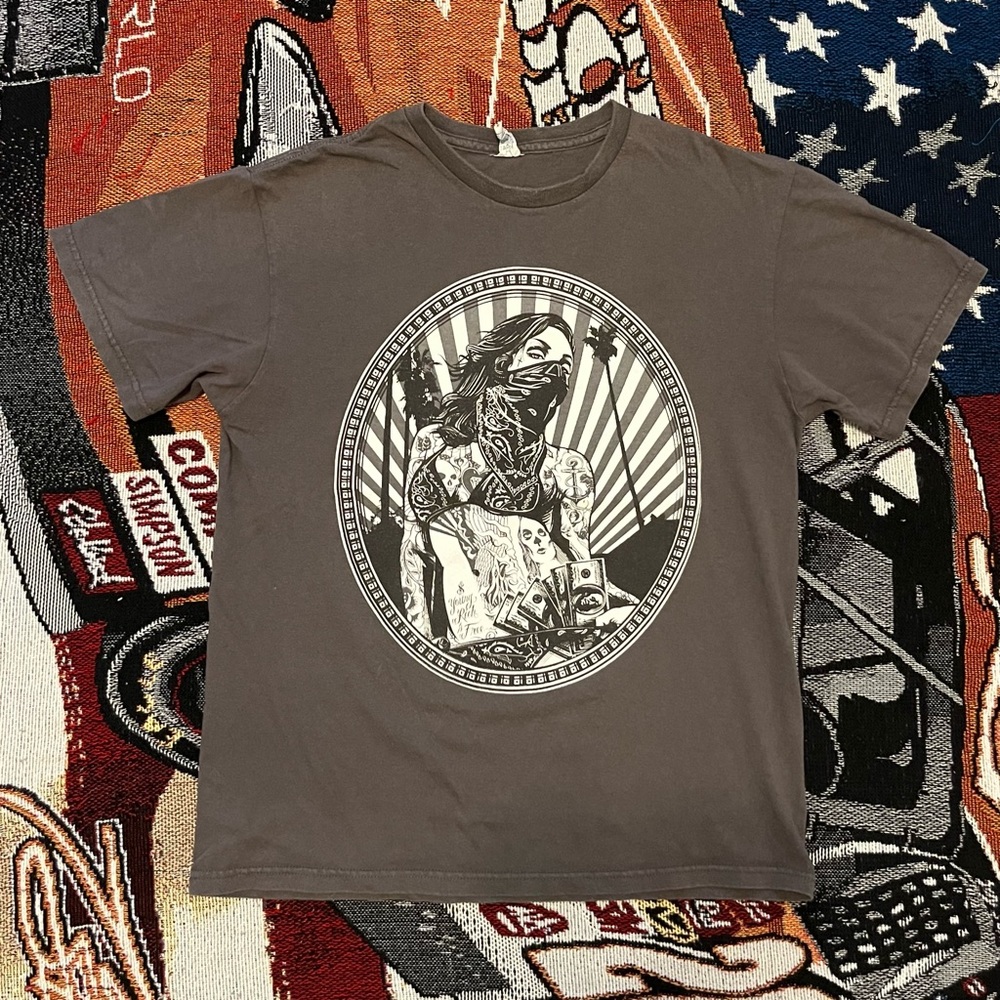 Gildan Chola Graphic Tee (M)